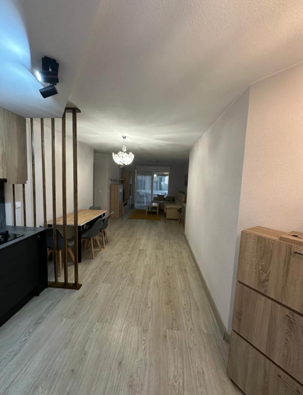 Marina Apartment Торевиеха Екстериор снимка