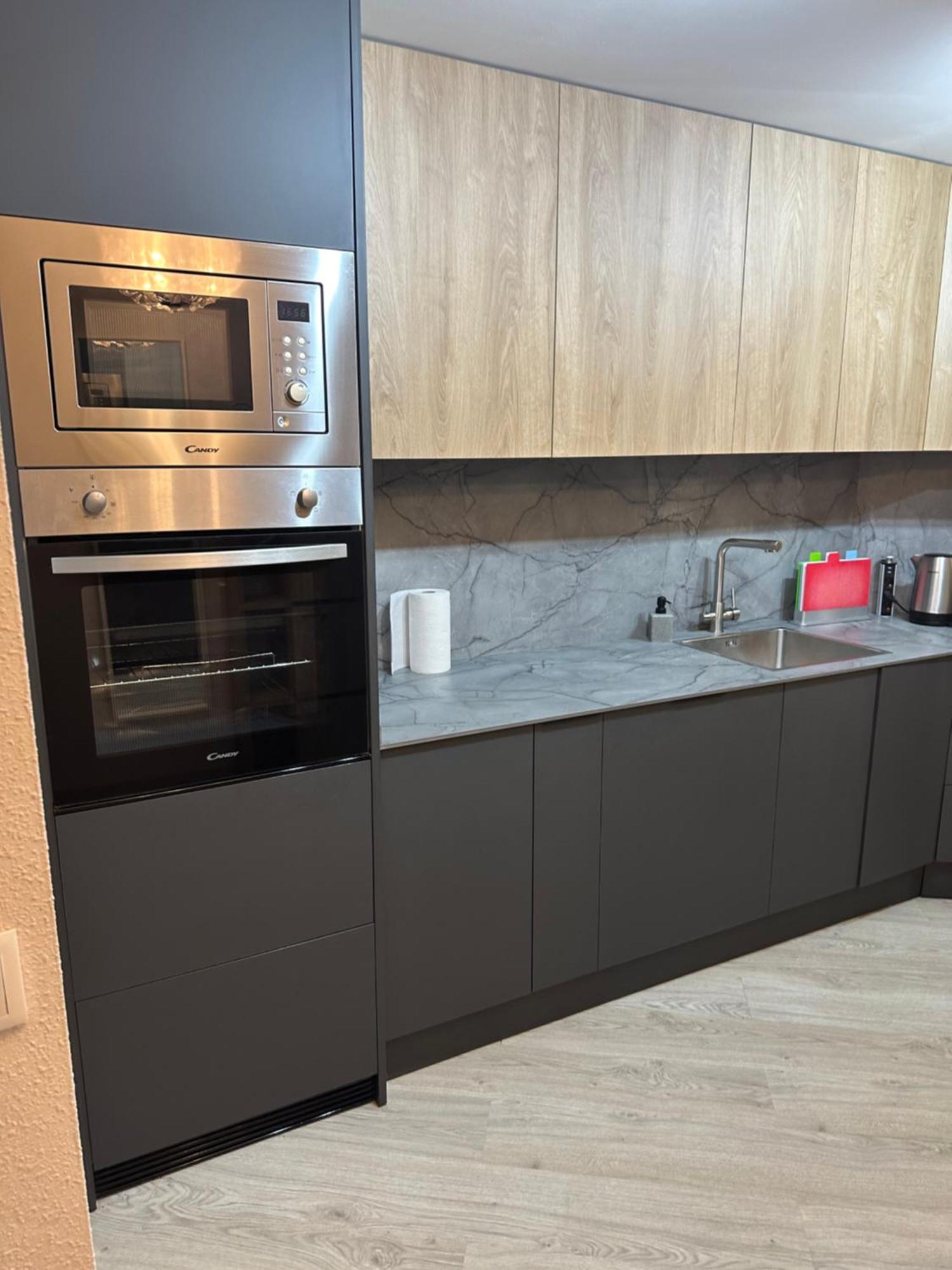 Marina Apartment Торевиеха Екстериор снимка